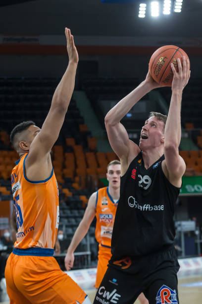 史上的一个 史上的一个