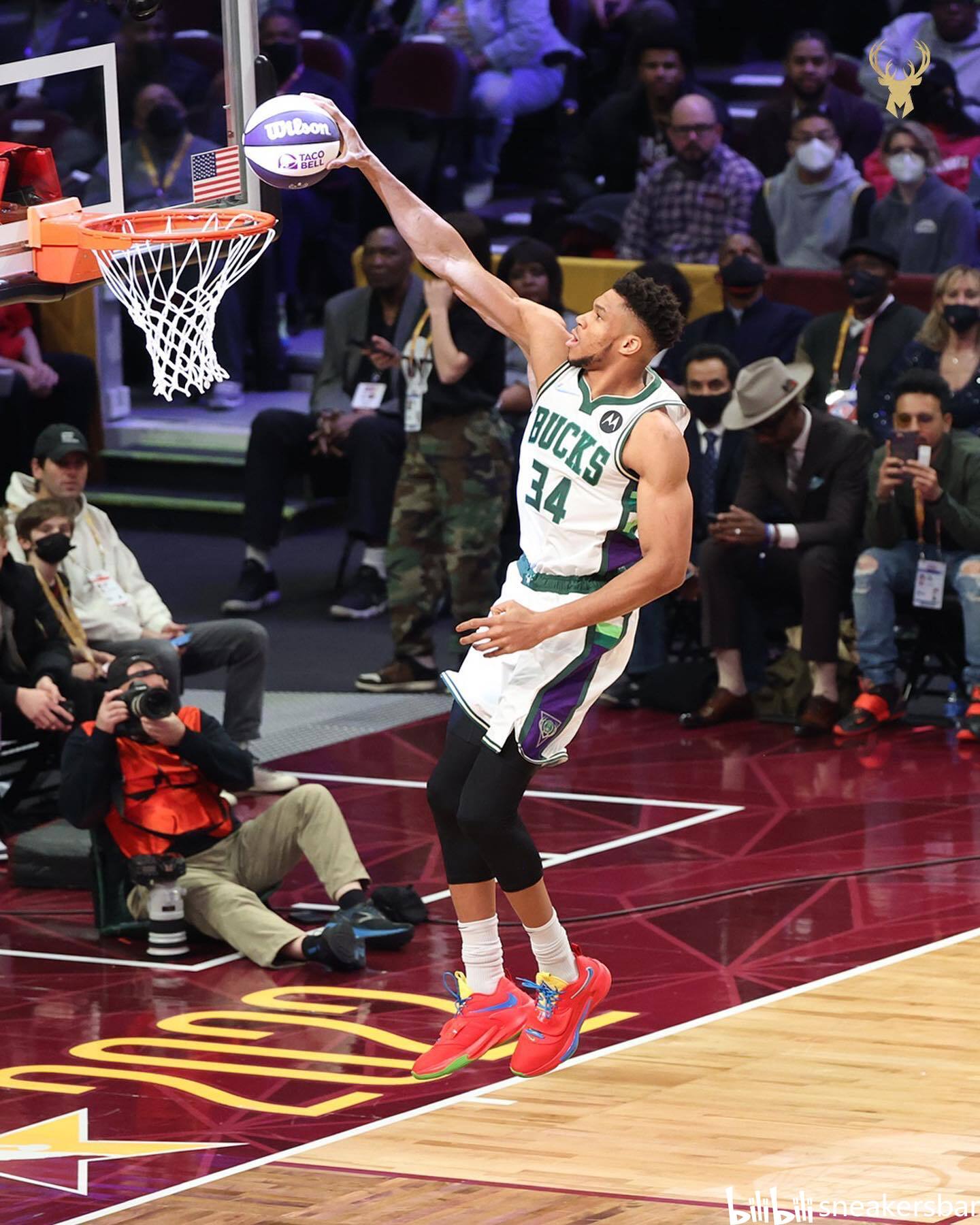 也是现代足 也是现代足